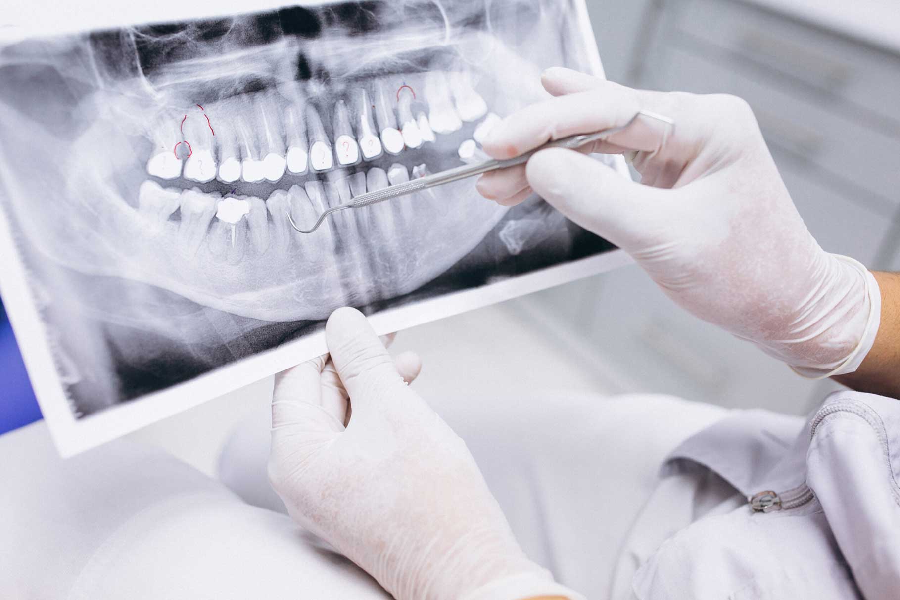 Praxis für Zahnmedizin & Prophylaxe Präzise Diagnostik und moderne Technik